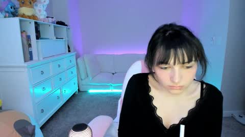 Leighla online show from 02-25-26, 06:01