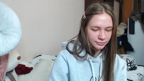 Snapshot of leila_bambi chatting on 12-24-24, 12:55 leila_bambi online show from 12-24-24, 12:55