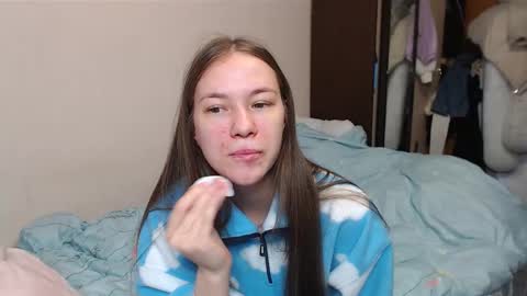 Snapshot of leila_bambi chatting on 02-13-25, 04:28 leila_bambi online show from 02-13-25, 04:28