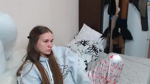 leila_bambi_ online show from 12-26-24, 03:16