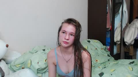 leila_bambi_ online show from 01-19-25, 11:21