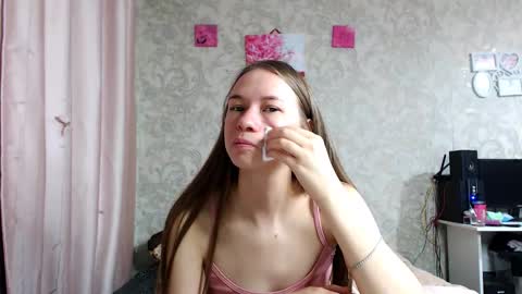 leila_bambi_ online show from 10-22-25, 01:11