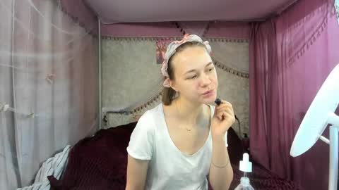 leila_bambi_ online show from 04-29-26, 06:14
