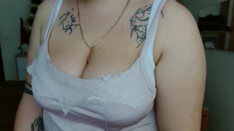 Leila online show from 01-27-25, 09:02