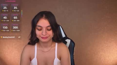 Leila online show from 11-12-25, 06:25