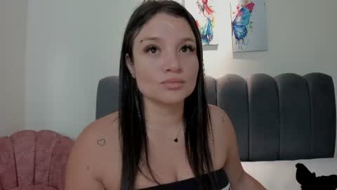 Snapshot of leilacole chatting on 07-16-26, 01:06 leilacole online show from 07-16-26, 01:06