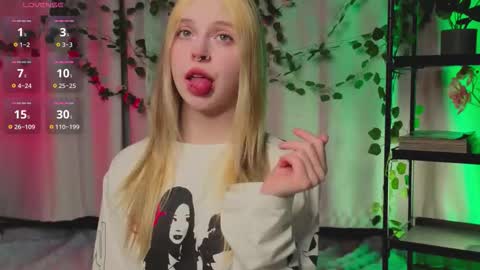 Leila online show from 02-15-26, 03:09