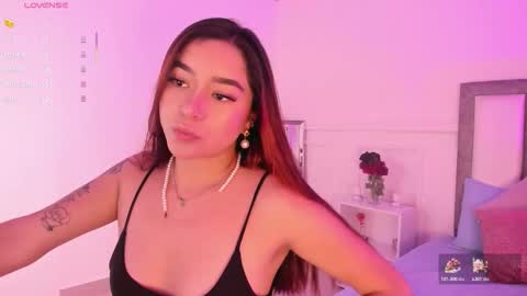 Snapshot of leilafisher chatting on 01-18-26, 01:48 Leila online show from 01-18-26, 01:48