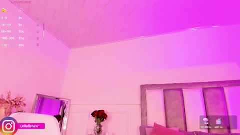 Snapshot of leilafisher chatting on 02-20-26, 12:07 Leila online show from 02-20-26, 12:07