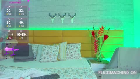 Snapshot of leilahiuston chatting on 09-13-25, 08:30 online show from 09-13-25, 08:30