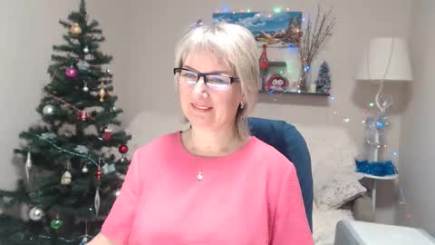 Leila Kinky online show from 01-10-26, 05:42