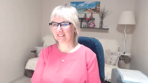 Leila Kinky online show from 04-17-26, 10:51