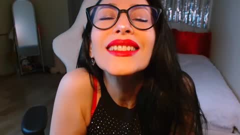 leilamurray online show from 02-04-25, 04:39