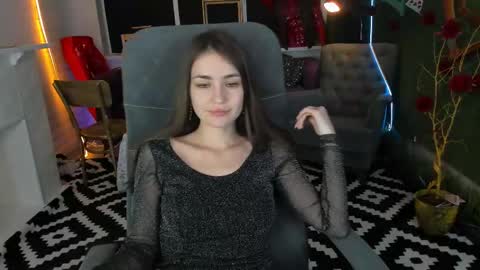 Snapshot of leilarai chatting on 02-06-25, 04:25 Leila Rai online show from 02-06-25, 04:25