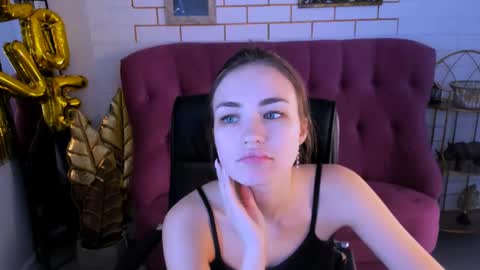 Snapshot of leilarai chatting on 02-28-25, 11:14 Leila Rai online show from 02-28-25, 11:14