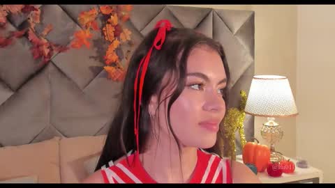 Leizathompson online show from 10-25-25, 08:14