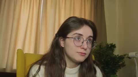 Snapshot of lekishaoderkirk chatting on 09-27-25, 06:18 Luna online show from 09-27-25, 06:18