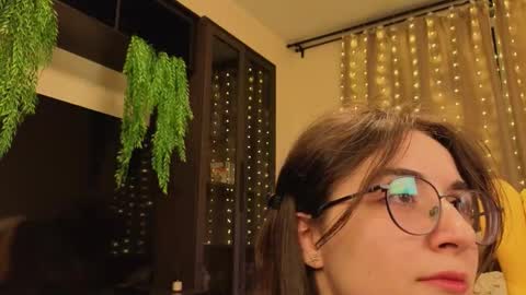 Snapshot of lekishaoderkirk chatting on 10-01-25, 04:13 Luna online show from 10-01-25, 04:13