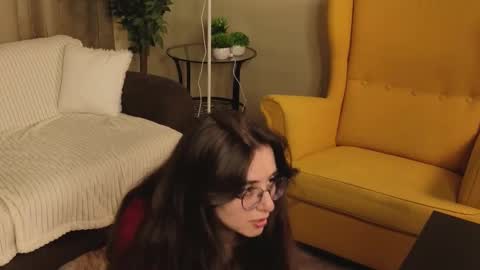 Snapshot of lekishaoderkirk chatting on 10-10-25, 02:16 Luna online show from 10-10-25, 02:16