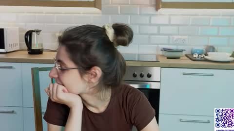 Alexandria online show from 11-28-25, 10:01