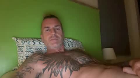 Snapshot of lelehot1 chatting on 02-18-26, 04:19 lelehot1 online show from 02-18-26, 04:19