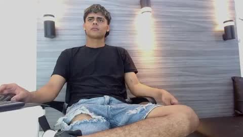 lelehott01 online show from 07-23-26, 03:04