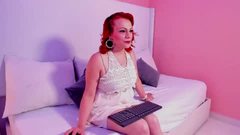 Snapshot of leloo_swift chatting on 05-17-26, 07:54 Leloo online show from 05-17-26, 07:54