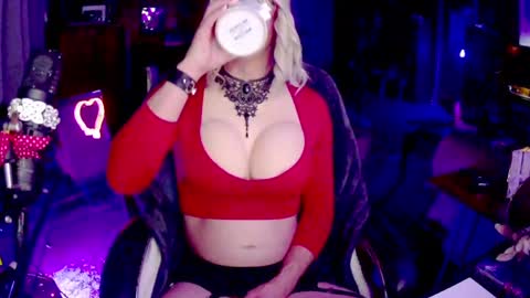 Snapshot of lemon_stealing_whore chatting on 02-22-25, 09:45 Lemon Stealing Whore online show from 02-22-25, 09:45