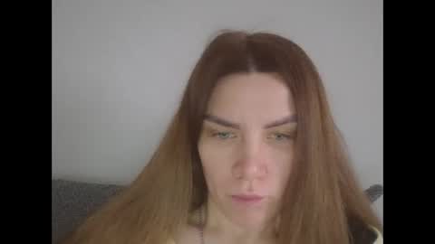 Snapshot of lena6122000 chatting on 02-04-26, 01:17 lena6122000 online show from 02-04-26, 01:17