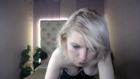 Lena online show from 12-18-24, 07:04