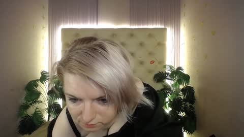 Lena online show from 01-07-25, 04:08