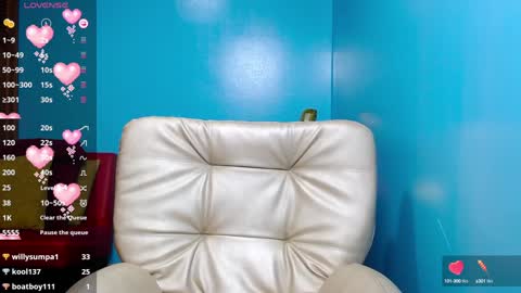 Snapshot of lena_roses chatting on 12-02-24, 11:18 Lena online show from 12-02-24, 11:18