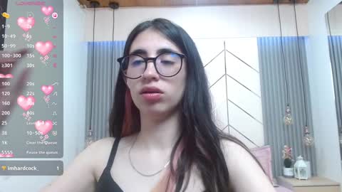 Snapshot of lena_roses chatting on 12-23-24, 06:16 Lena online show from 12-23-24, 06:16