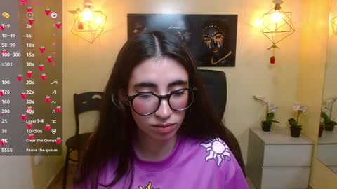 Snapshot of lena_roses chatting on 02-06-25, 07:51 Lena online show from 02-06-25, 07:51