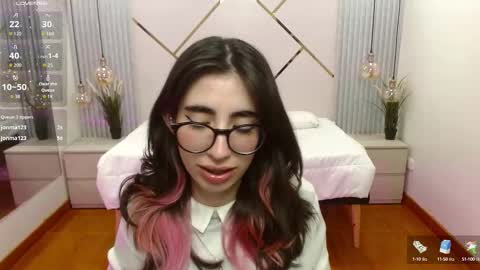 Snapshot of lena_roses chatting on 09-16-25, 08:10 Lena online show from 09-16-25, 08:10