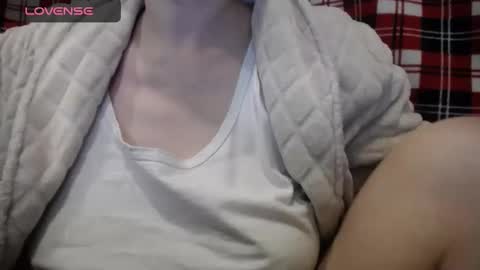 Snapshot of lenagolden chatting on 12-14-24, 07:51 lenagolden online show from 12-14-24, 07:51