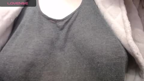 Snapshot of lenagolden chatting on 01-06-25, 02:14 lenagolden online show from 01-06-25, 02:14