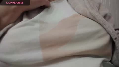 Snapshot of lenagolden chatting on 01-28-25, 07:42 lenagolden online show from 01-28-25, 07:42