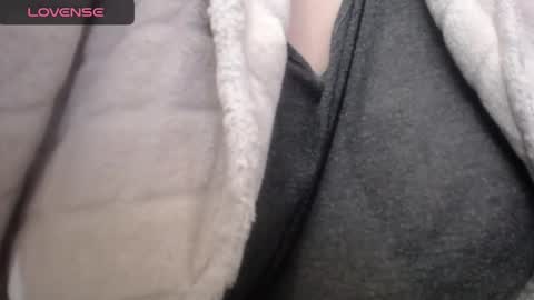 Snapshot of lenagolden chatting on 01-29-25, 09:17 lenagolden online show from 01-29-25, 09:17