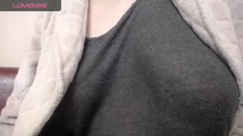 Snapshot of lenagolden chatting on 01-30-25, 02:16 lenagolden online show from 01-30-25, 02:16