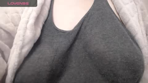 Snapshot of lenagolden chatting on 01-31-25, 06:02 lenagolden online show from 01-31-25, 06:02