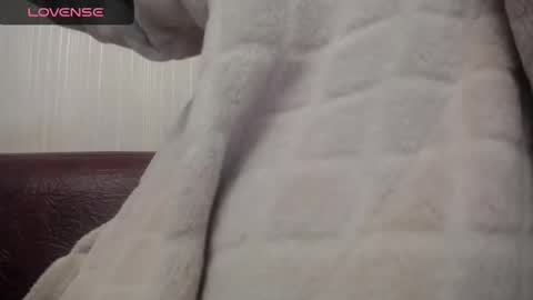 Snapshot of lenagolden chatting on 02-13-25, 03:50 lenagolden online show from 02-13-25, 03:50