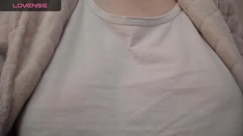 Snapshot of lenagolden chatting on 02-21-25, 06:18 lenagolden online show from 02-21-25, 06:18