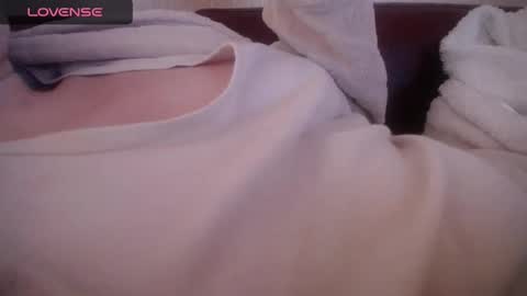 Snapshot of lenagolden chatting on 02-21-25, 02:06 lenagolden online show from 02-21-25, 02:06