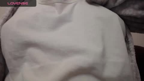 lenagolden online show from 12-16-25, 02:44