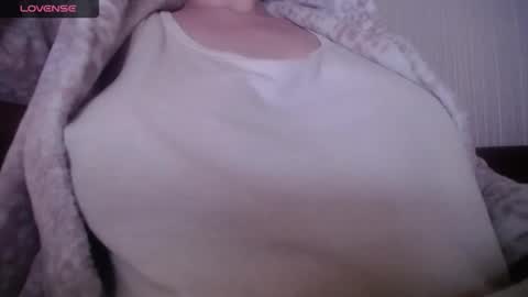 lenagolden online show from 04-24-26, 03:36