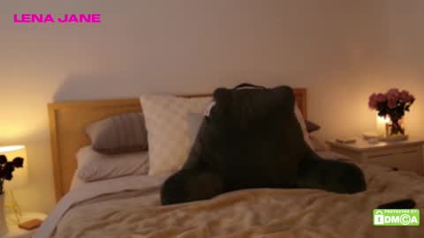 Snapshot of lenajane_xx chatting on 02-22-25, 11:35 lenajane_xx online show from 02-22-25, 11:35