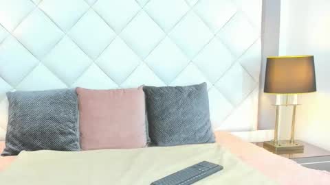 Snapshot of lenalaurent chatting on 10-14-25, 04:41 lena laurent online show from 10-14-25, 04:41