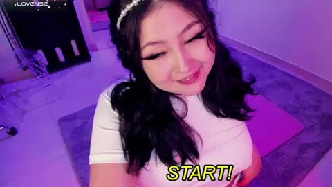 Snapshot of lenasweetx chatting on 01-10-25, 06:42 Lenna Kang online show from 01-10-25, 06:42