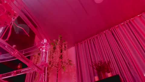 Snapshot of lenasweetx chatting on 10-04-25, 09:46 Lenna Kang online show from 10-04-25, 09:46